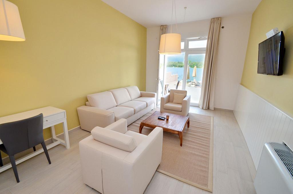 Apartments Bojana Τίβατ Δωμάτιο φωτογραφία