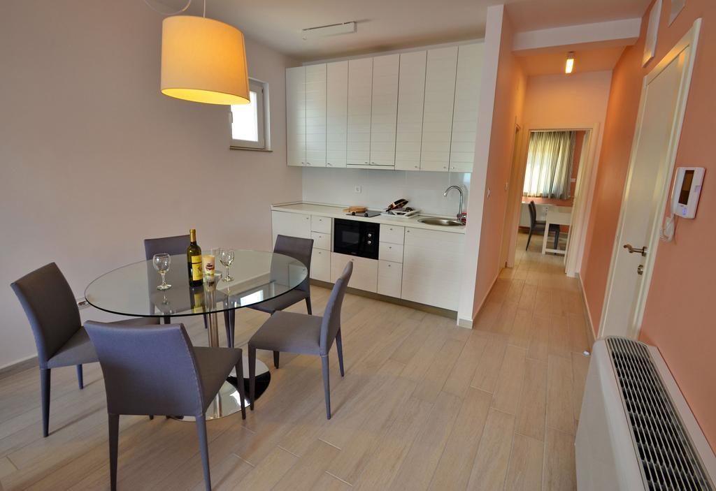 Apartments Bojana Τίβατ Δωμάτιο φωτογραφία